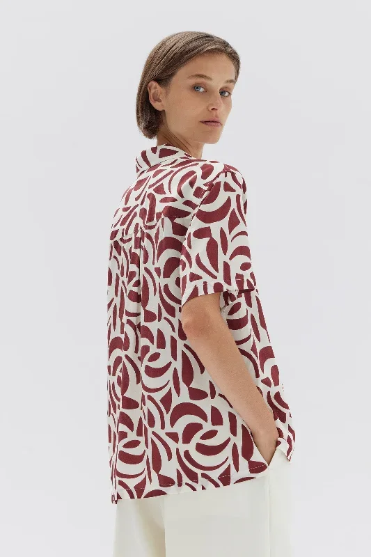 essie-silk-short-sleeve-shirt-syrah-cream