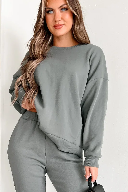 Lazy Weekend Oversized Fleece Sweatshirt (Olive)