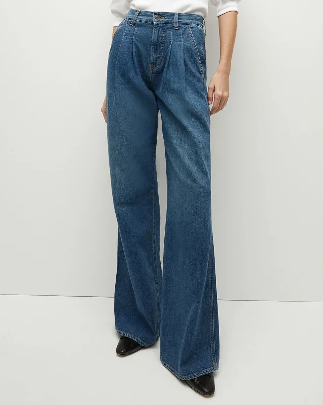 mia-pleated-wide-leg-jean-vintage-globetrotter