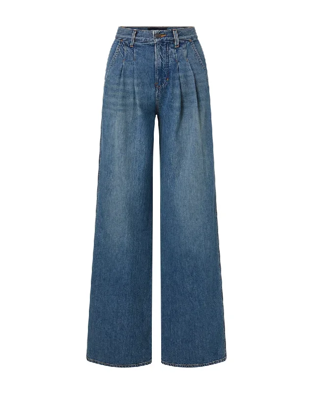 mia-pleated-wide-leg-jean-vintage-globetrotter