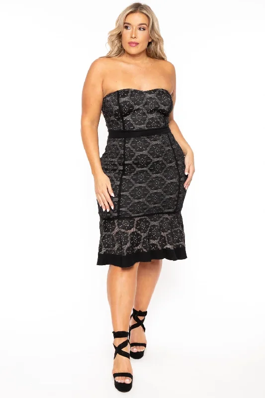 Plus Size Laurie Embroidered Lace Dress - Black