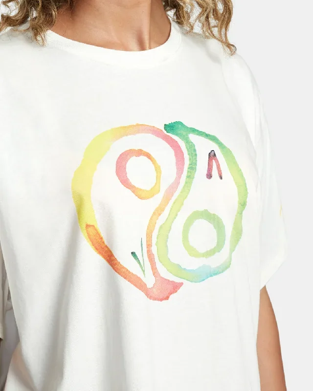 rose-machado-yin-yang-tee-vintage-white