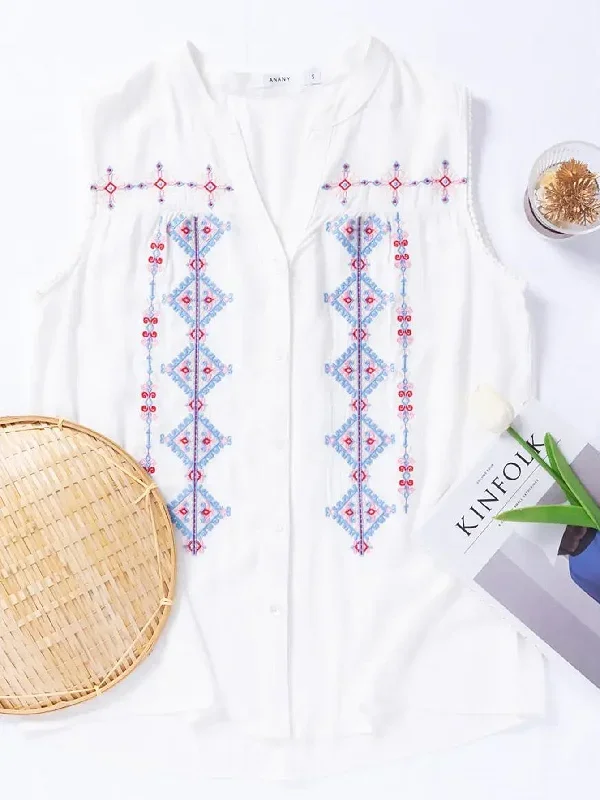 Spring and summer new retro short-sleeved top ethnic style embroidered white shirt 34690