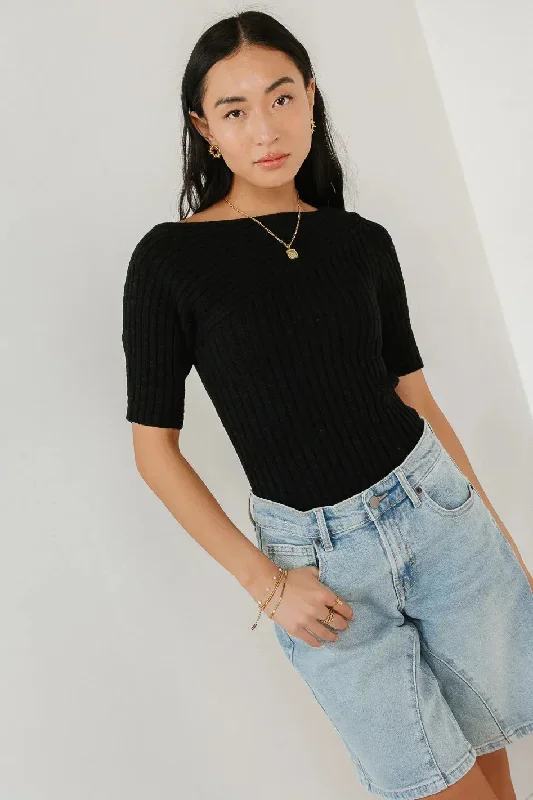 Toni Sweater Top in Black